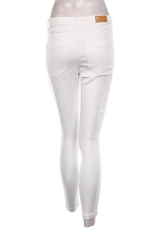 Damen Jeans Vero Moda, Größe M, Farbe Weiß, Preis 51,99 €
