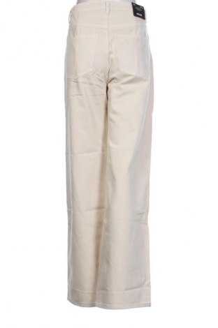 Damen Jeans Weekday, Größe L, Farbe Ecru, Preis 61,99 €