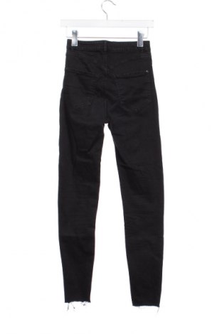 Дамски дънки Yfl Reserved, Размер XS, Цвят Черен, Цена 28,99 лв.