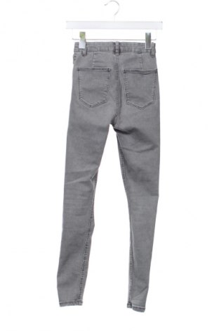 Blugi de femei Zara, Mărime XS, Culoare Gri, Preț 139,36 Lei