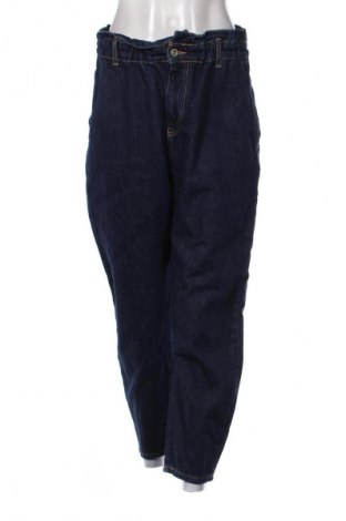 Дамски дънки Zara, Размер M, Цвят Син, Цена 33,99 лв.