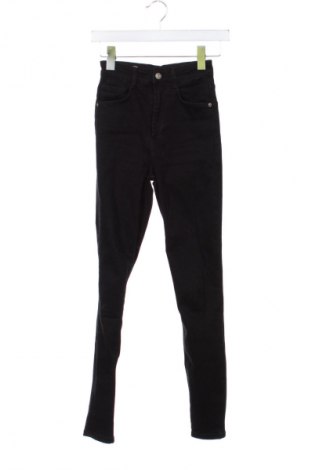 Blugi de femei Zara, Mărime XS, Culoare Negru, Preț 71,00 Lei