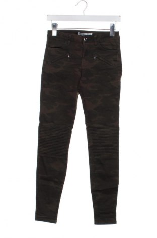 Дамски дънки Zara, Размер XS, Цвят Многоцветен, Цена 27,00 лв.