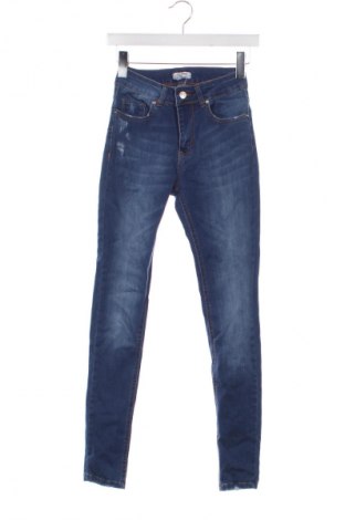 Дамски дънки Zara, Размер XXS, Цвят Син, Цена 26,98 лв.