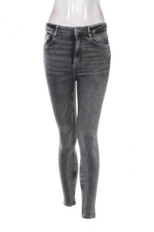 Damen Jeans Zara, Größe S, Farbe Grau, Preis 12,99 €