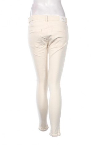 Damen Jeans Zara, Größe M, Farbe Ecru, Preis € 12,99