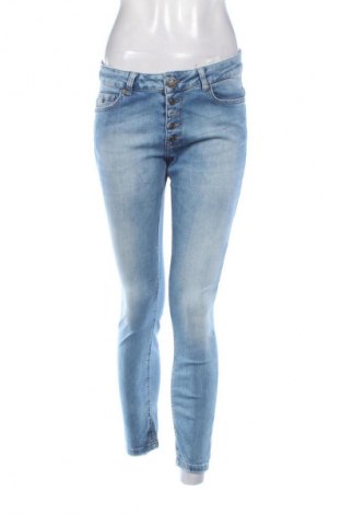 Дамски дънки Zhrill, Размер M, Цвят Син, Цена 16,99 лв.