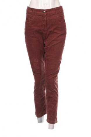 Pantaloni de velvet de femei C&A, Mărime L, Culoare Maro, Preț 45,99 Lei
