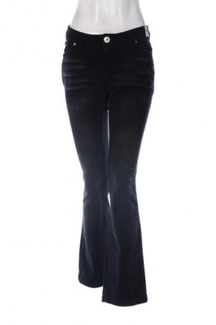 Γυναικείο κοτλέ παντελόνι Identic, Μέγεθος M, Χρώμα Μπλέ, Τιμή 15,00 €