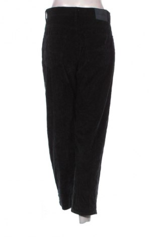 Női kordbársony nadrág Jacob Cohen, Méret M, Szín Fekete, Ár 13 869 Ft