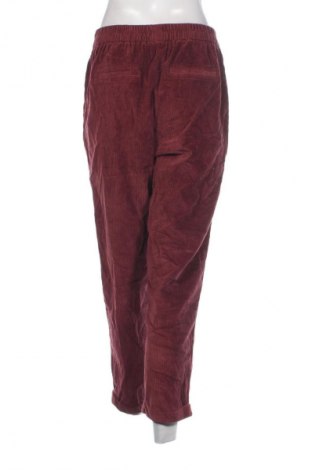 Pantaloni de velvet de femei United Colors Of Benetton, Mărime M, Culoare Roșu, Preț 72,99 Lei