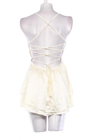 Salopetă scurtă de damă SHEIN, Mărime M, Culoare Ecru, Preț 102,63 Lei