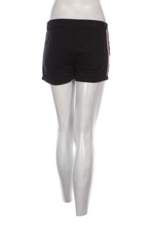 Damen Shorts Amisu, Größe M, Farbe Schwarz, Preis 9,72 €