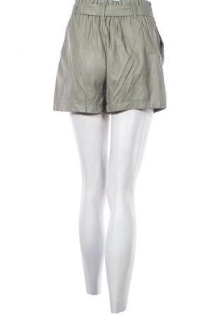 Dámske kraťasy  Amisu, Veľkosť M, Farba Zelená, Cena  9,72 €
