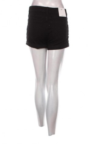 Pantaloni scurți de femei Bershka, Mărime M, Culoare Negru, Preț 85,99 Lei