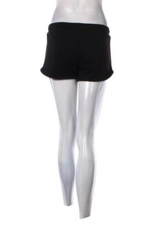 Damen Shorts Bershka, Größe S, Farbe Mehrfarbig, Preis 9,79 €