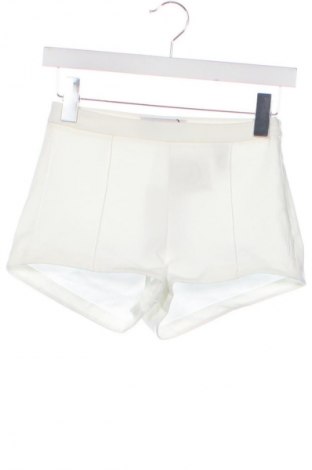 Damen Shorts Bershka, Größe XS, Farbe Weiß, Preis 15,80 €
