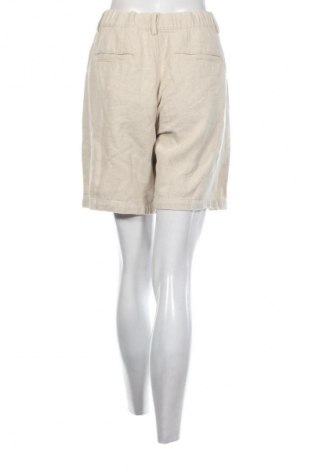 Дамски къс панталон Calliope, Размер L, Цвят Бежов, Цена 31,99 лв.