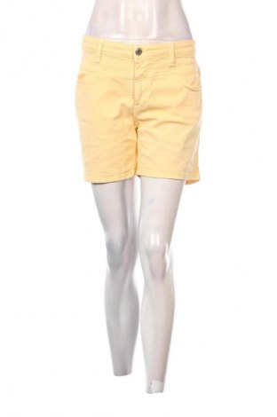 Damen Shorts Closed, Größe M, Farbe Gelb, Preis 49,99 €