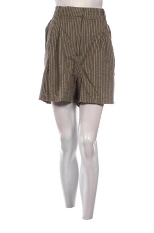 Pantaloni scurți de femei Conbipel, Mărime XL, Culoare Multicolor, Preț 89,47 Lei