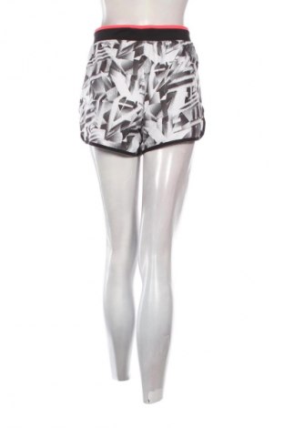 Дамски къс панталон Decathlon, Размер L, Цвят Многоцветен, Цена 19,00 лв.