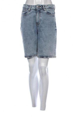 Дамски къс панталон Denim 1982, Размер M, Цвят Син, Цена 19,04 лв.