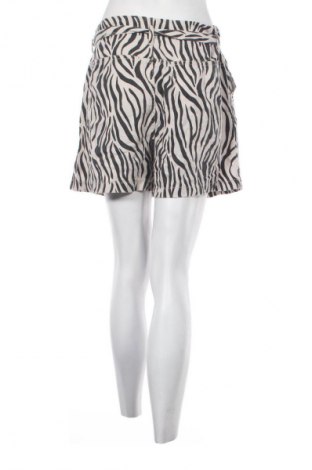 Pantaloni scurți de femei Garcia, Mărime L, Culoare Multicolor, Preț 56,99 Lei