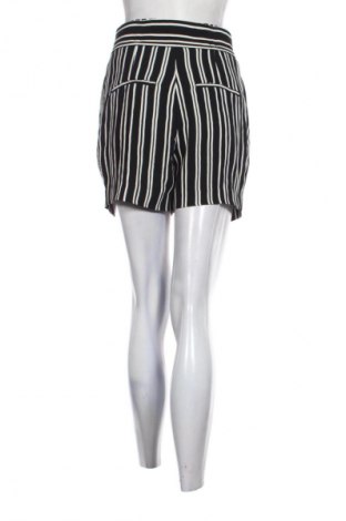 Pantaloni scurți de femei H&M, Mărime S, Culoare Multicolor, Preț 11,45 Lei