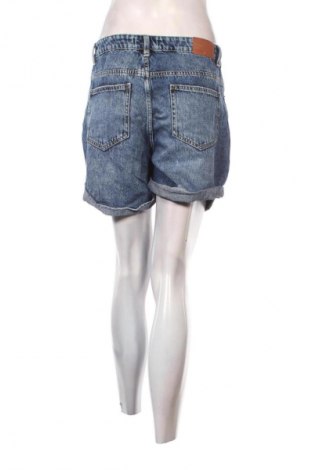 Дамски къс панталон House, Размер M, Цвят Син, Цена 13,99 лв.