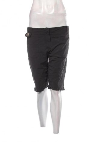 Dámske kraťasy  Jack Wolfskin, Veľkosť L, Farba Čierna, Cena  16,95 €