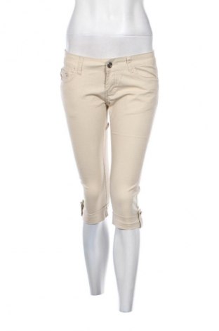 Női rövidnadrág Miss Cherry, Méret M, Szín Bézs, Ár 3 910 Ft