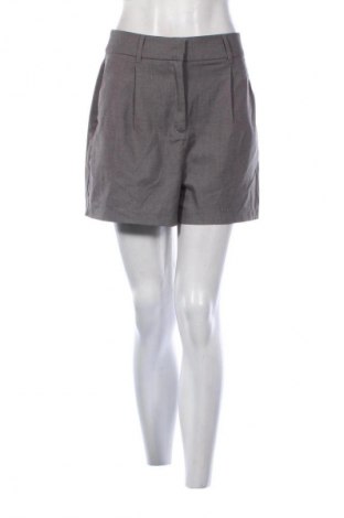 Дамски къс панталон Mohito, Размер L, Цвят Сив, Цена 29,86 лв.
