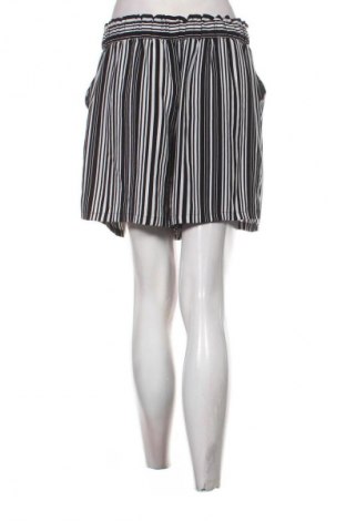 Damskie szorty New Look, Rozmiar M, Kolor Kolorowy, Cena 34,99 zł