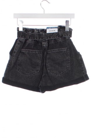 Pantaloni scurți de femei New Look, Mărime XS, Culoare Gri, Preț 82,00 Lei