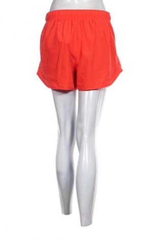 Pantaloni scurți de femei Nike, Mărime M, Culoare Roșu, Preț 243,99 Lei