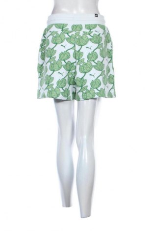 Dámské kraťasy  PUMA, Velikost M, Barva Vícebarevné, Cena  389,00 Kč