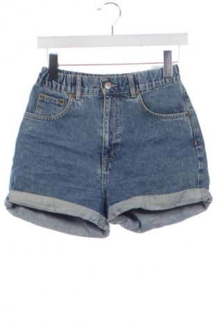 Дамски къс панталон Pull&Bear, Размер XS, Цвят Син, Цена 19,75 лв.