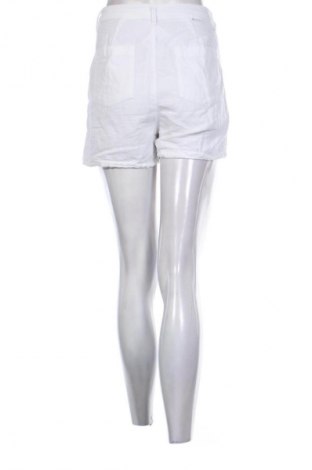 Дамски къс панталон Rip Curl, Размер M, Цвят Бял, Цена 33,24 лв.