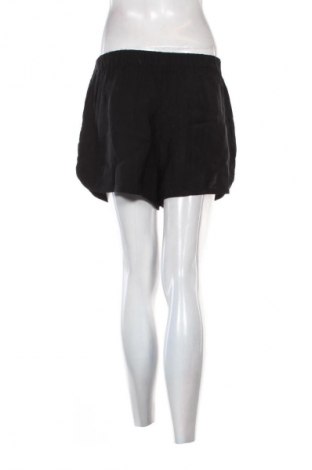 Γυναικείο κοντό παντελόνι Sandro, Μέγεθος S, Χρώμα Μαύρο, Τιμή 28,64 €