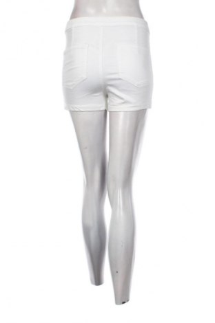 Damen Shorts Sinsay, Größe M, Farbe Weiß, Preis 15,80 €