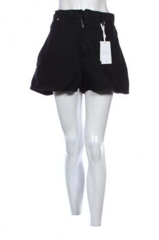 Damen Shorts Tommy Hilfiger, Größe L, Farbe Schwarz, Preis 93,99 €