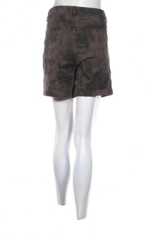 Női rövidnadrág Yessica, Méret XL, Szín Sokszínű, Ár 3 849 Ft