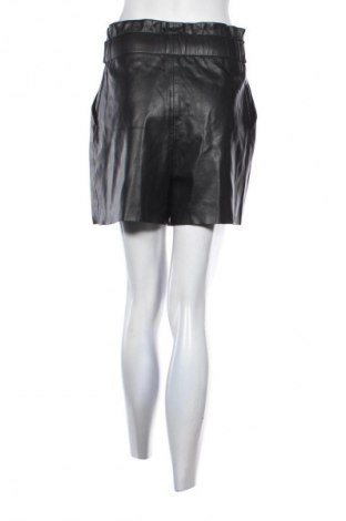 Damen Shorts Zara, Größe S, Farbe Schwarz, Preis 10,30 €