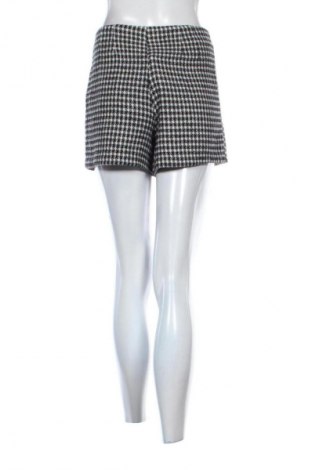 Дамски къс панталон Zara, Размер S, Цвят Многоцветен, Цена 18,99 лв.