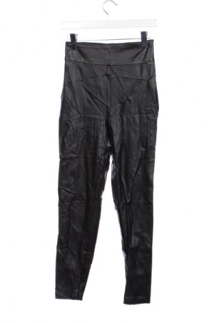 Dámske legíny  Guess, Veľkosť XS, Farba Čierna, Cena  45,95 €