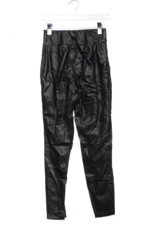 Dámske legíny  Guess, Veľkosť XS, Farba Čierna, Cena  45,95 €