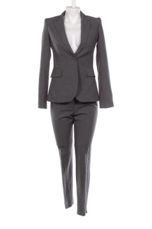 Costum de femei Stefanel, Mărime M, Culoare Gri, Preț 1.503,00 Lei