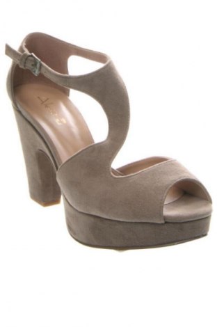 Damenschuhe Alesya, Größe 38, Farbe Beige, Preis 71,61 €