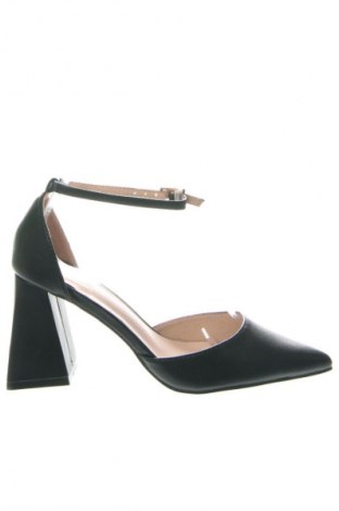 Női cipők Mia, Méret 36, Szín Fekete, Ár 16 019 Ft