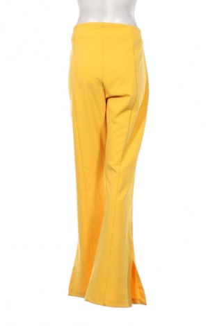 Pantaloni de femei Bershka, Mărime XL, Culoare Galben, Preț 76,32 Lei